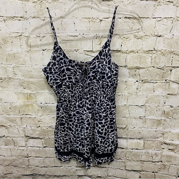 Guess Jeans Black White Printed Smocked Lace Tank Top - Picture 1 of 5